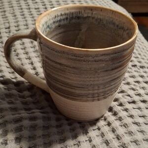 Ceramic pottery mug